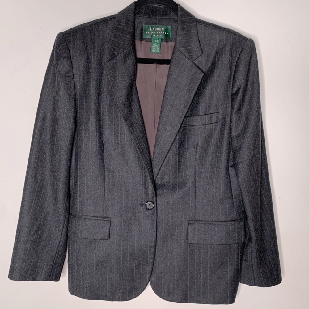 Oversized vintage blazer w/ pinstripes